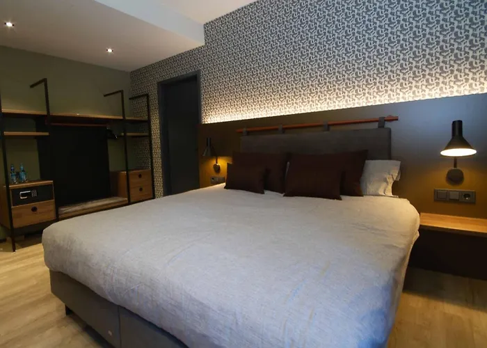 By Hopfenschlingel Rastatt